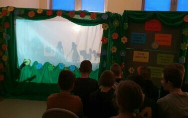 &bdquo;DWIE DOROTKI&rdquo;  PRZEDSTAWIENIE W FORMIE TEATRU CIENI 6