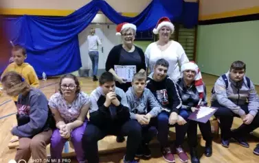 NAJPIĘKNIEJSZY STROIK I OZDOBY BOŻONARODZENIOWE 2024 13