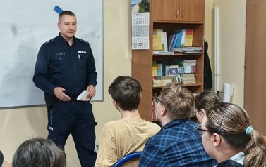 Spotkanie z policjantem &ndash; bezpieczeństwo przede wszystkim! 1
