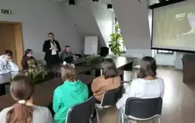 Wycieczka młodzieży do Banku Sp&oacute;łdzielczego w Choszcznie  5